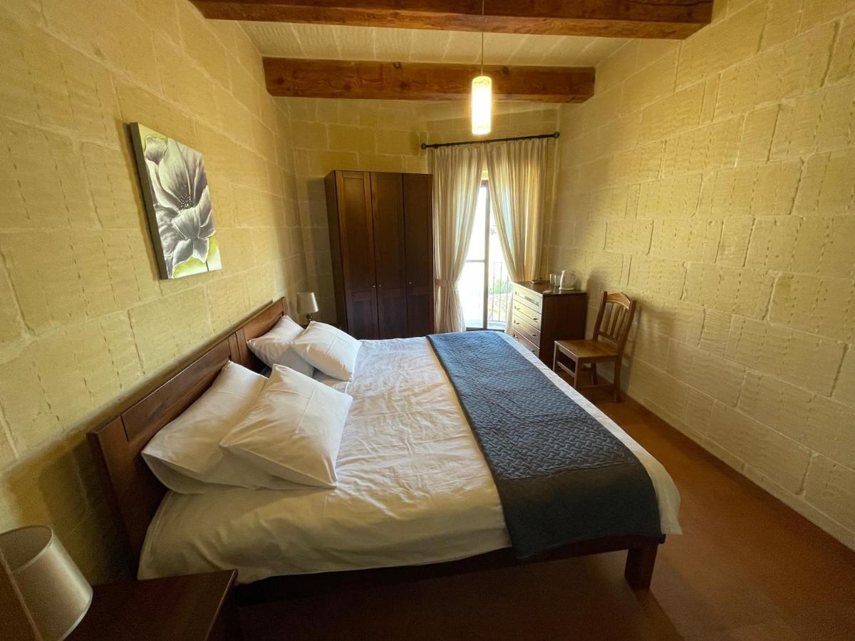 Gilju B&B Xaghra Bagian luar foto