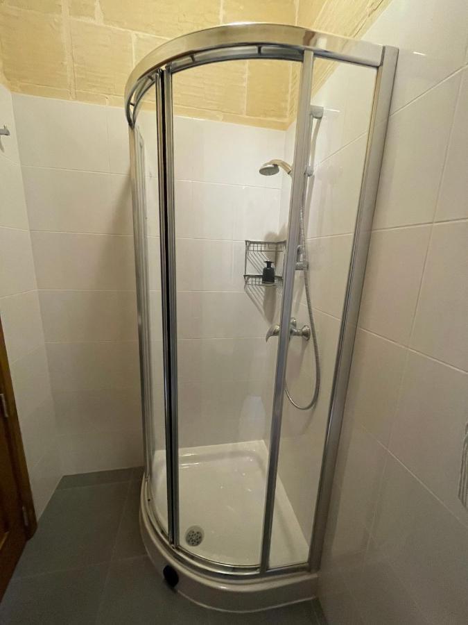 Gilju B&B Xaghra Bagian luar foto