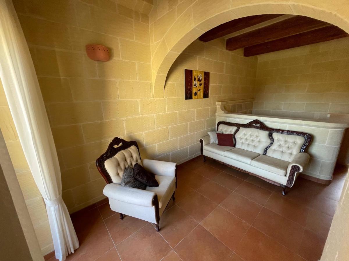 Gilju B&B Xaghra Bagian luar foto