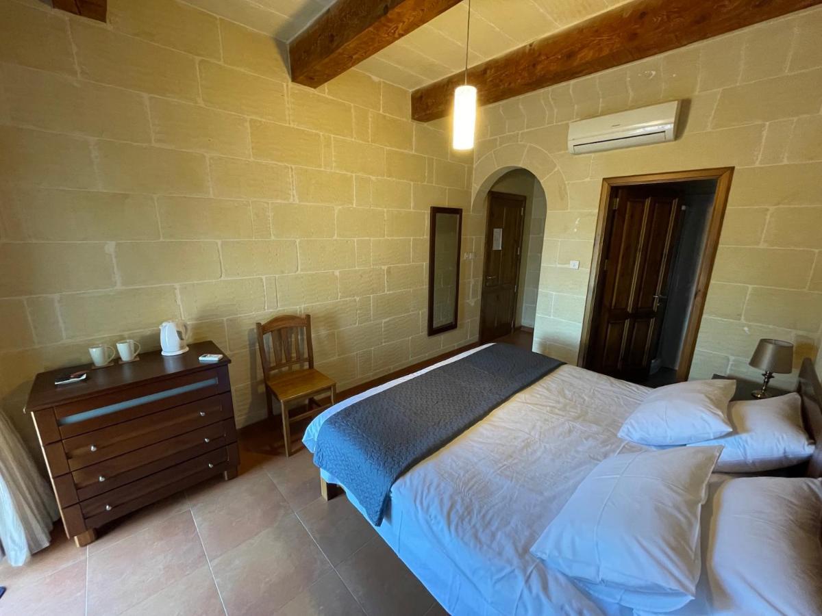 Gilju B&B Xaghra Bagian luar foto