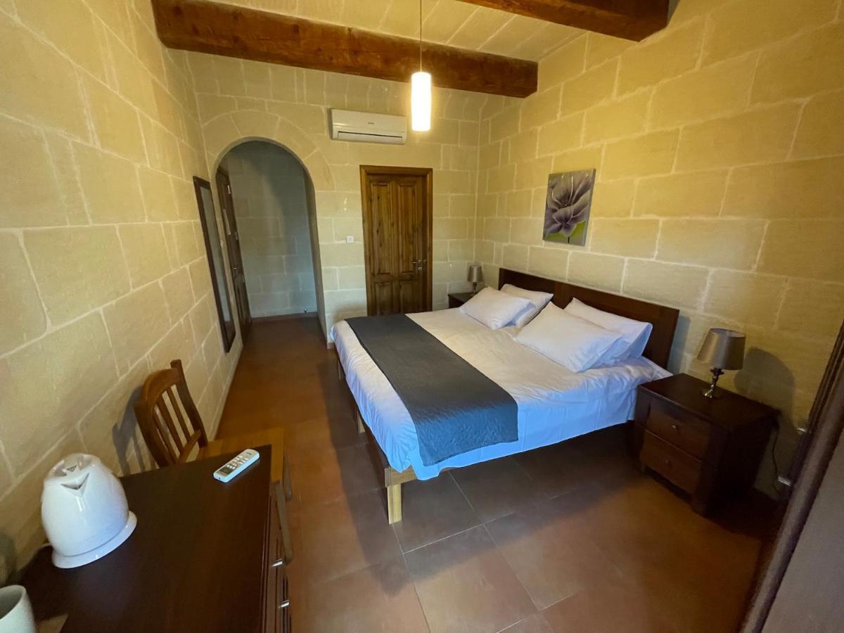 Gilju B&B Xaghra Bagian luar foto