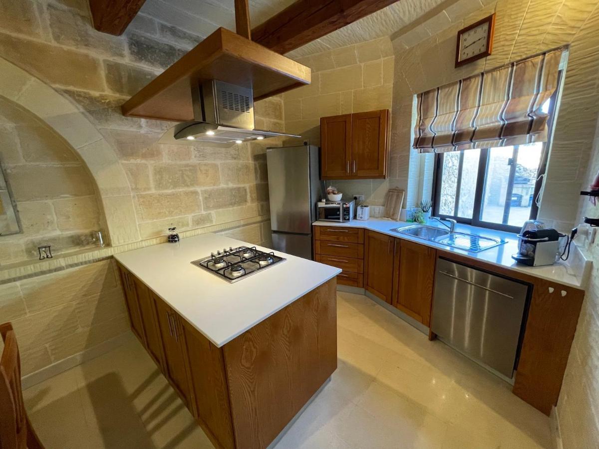 Gilju B&B Xaghra Bagian luar foto