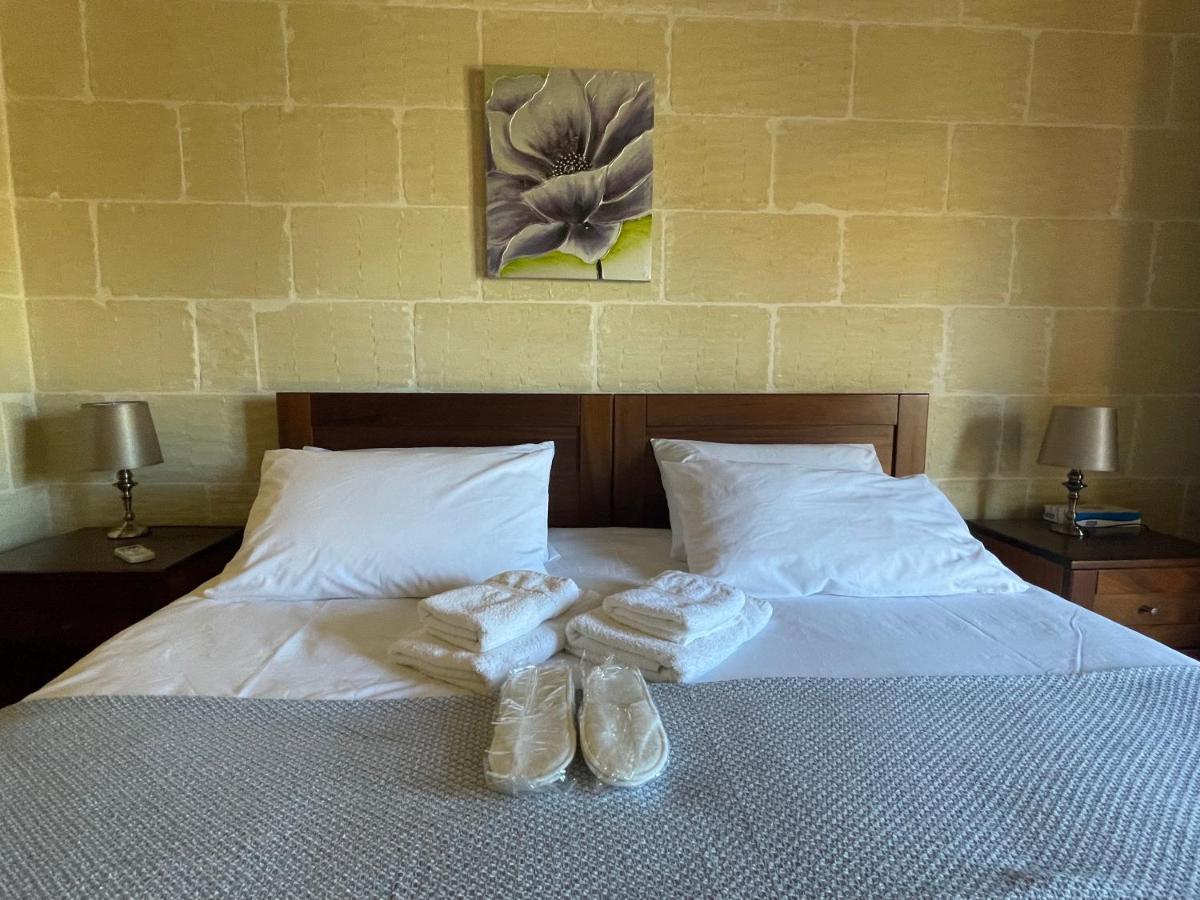 Gilju B&B Xaghra Bagian luar foto