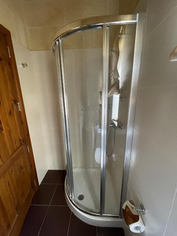 Gilju B&B Xaghra Bagian luar foto